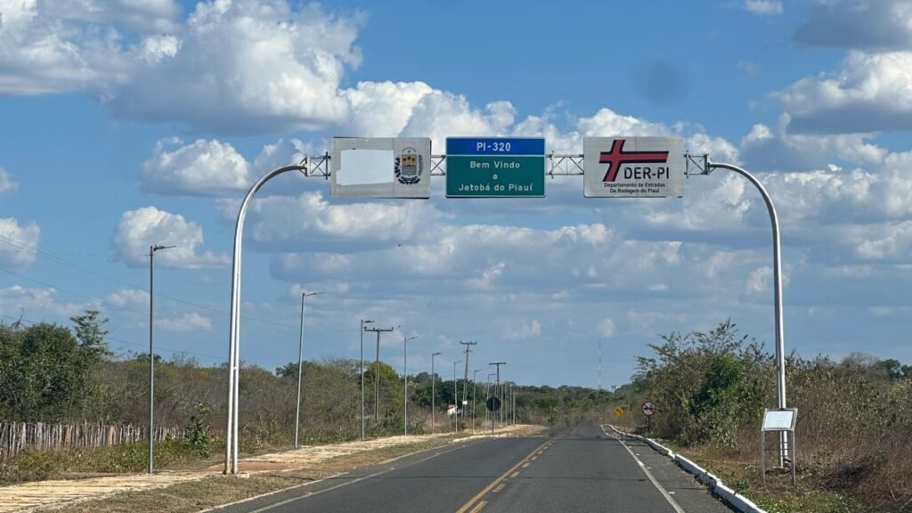 Encerramento do Festival da Melancia reúne candidatos e lideranças da situação e da oposição em Jatobá do Piauí